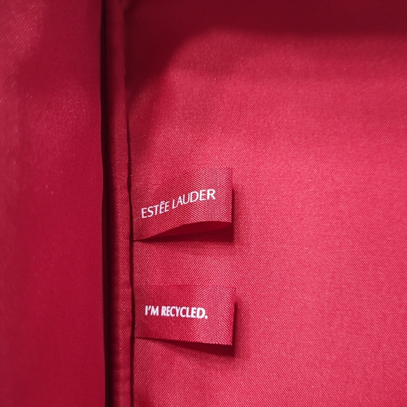 Estee Lauder Red Velvet Makeup Train Case 2023 Holiday Edition NEW - Picture 11 of 11